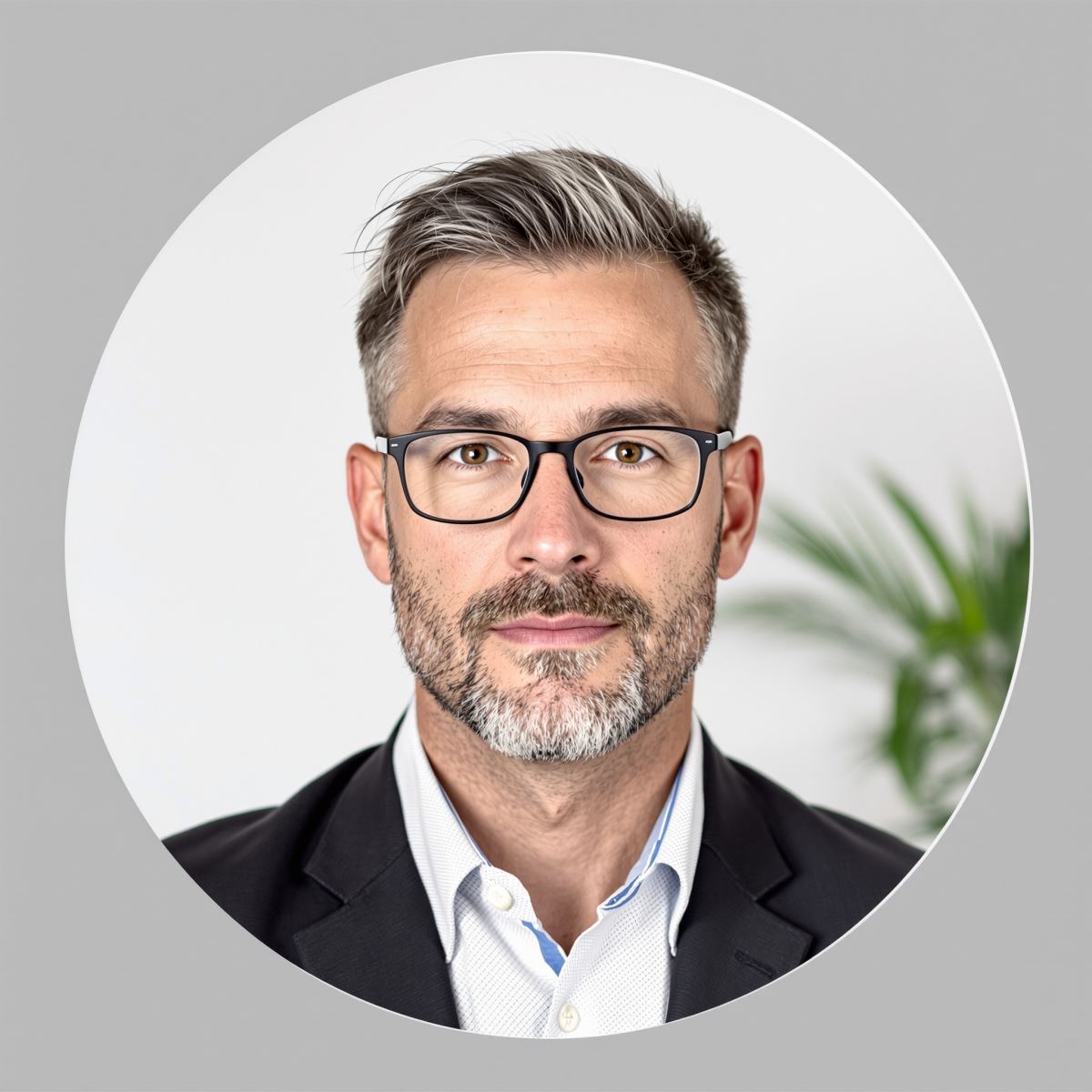 YouTube PFP for strong creator identity and instant channel recognition